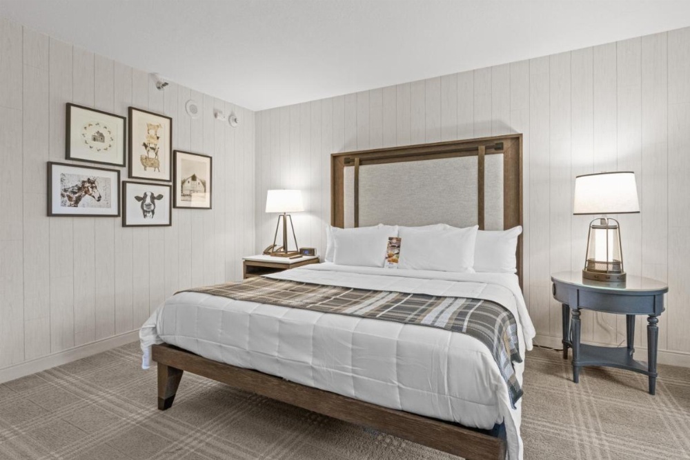 Knott's Berry Farm Hotel